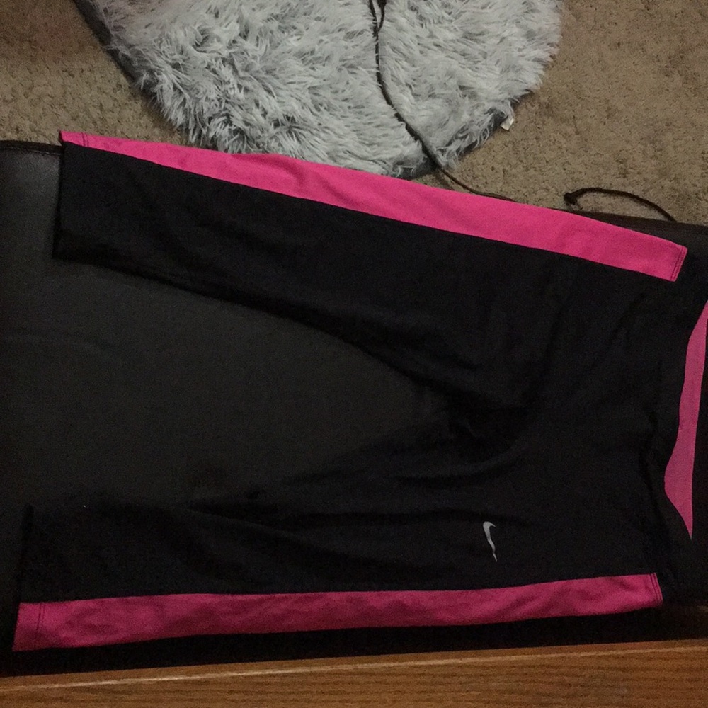 Nike capris,women’s small
